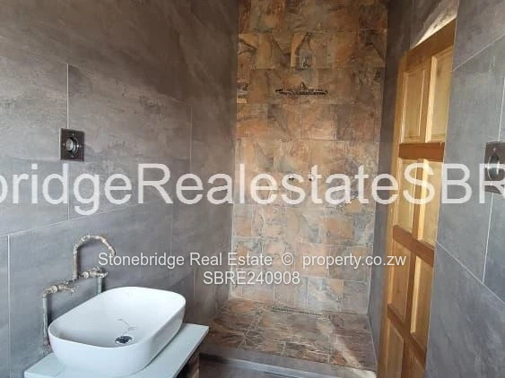 Modern 3 Bedroomed house in Hopelyn for sale