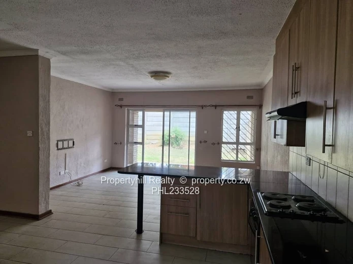 Vacant 2 Bed Cluster Unit in Newlands