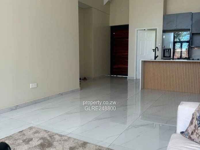 Spacious Glass-Front 3-Bed Townhouse in Bluff Hill - Borehole