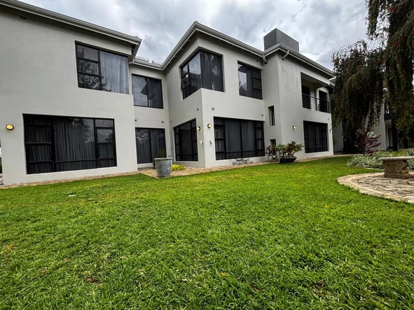 6 Bedroom House
