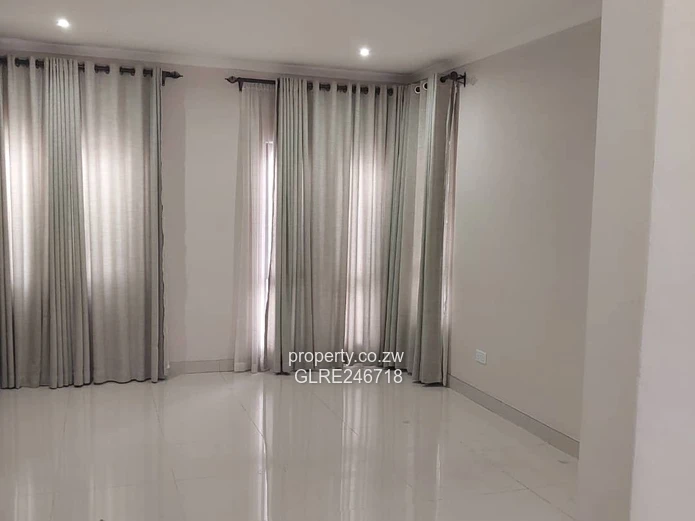 Spacious 3BR/2BA Arlington Home with Borehole — Harare South