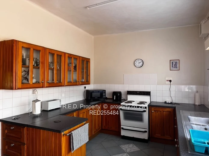 Well-Maintained Hillside Home!