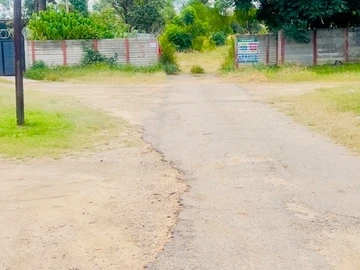 Stands & Residential Land