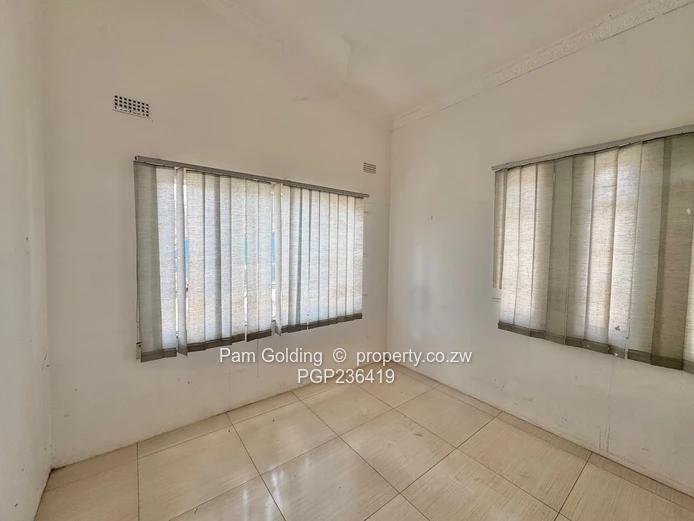 Warehouse to rent - Msasa