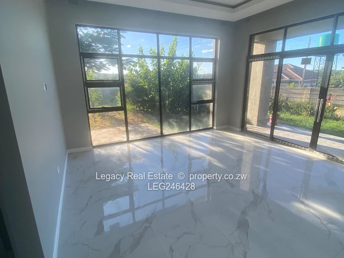 Contemporary Crowhill House Ready For Immediate Occupation