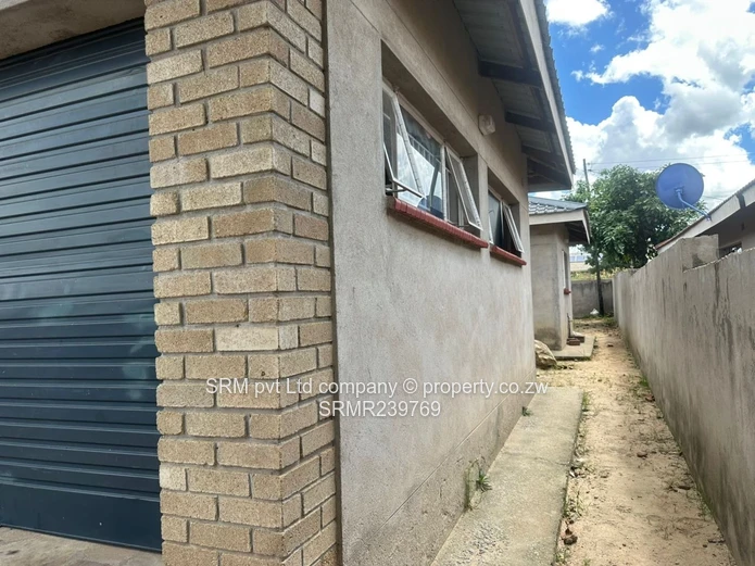 Damofalls Phase 3 house to let