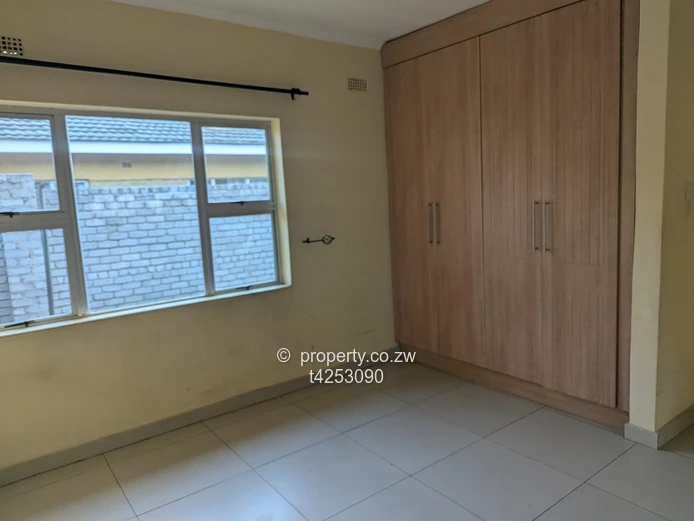Madokero Estate 2 bedroom garden flat to rent  (Sole Mandate)