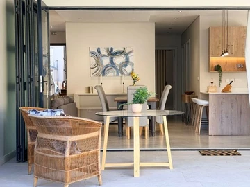 3 Bedroom Flat & Apartment