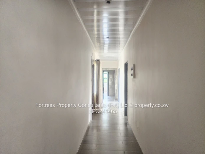 Upmarket Real Estate - Ruwa