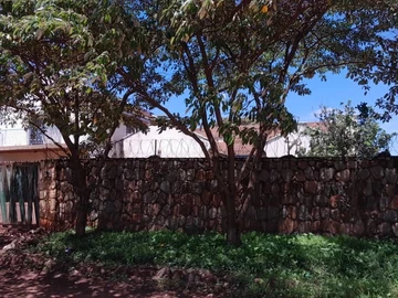 6 Bedroom House