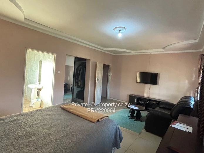 Chinhoyi Property For Rent!!!