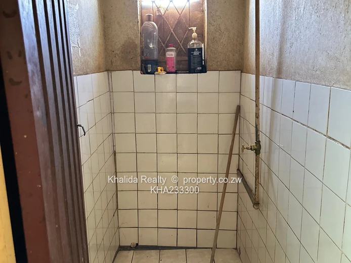 Ngezi Commercial Property in Kadoma For Sale 