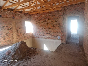 6 Bedroom Flat & Apartment