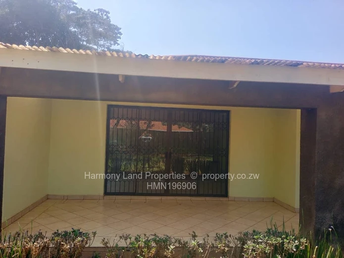 Bluffhill -5 Bedroomed House To Let
