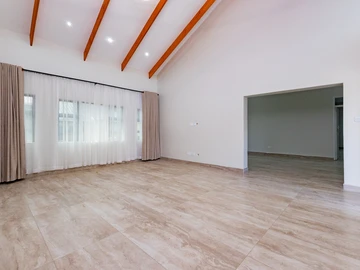 3 Bedroom Garden Flat