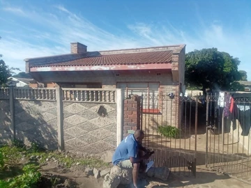 Glen Norah B house for sale