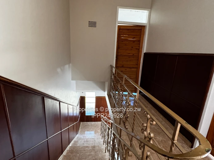 3-Bedroom Duplex with Private Garden 