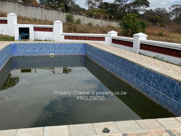 Exclusive 1.4ha Borrowdale Estate - Modern Stands & Clubhouse