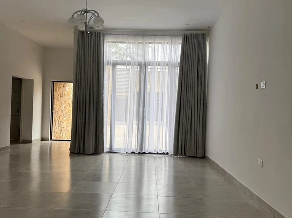 3 Bedroom Garden Flat