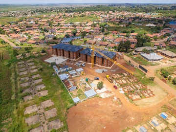 2 Bedroom Flat & Apartment