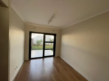 Flat & Apartment