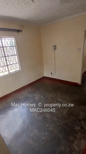 4-Bed Home for Rent in Zengeza — Spacious 750m² Plot with Fireplace