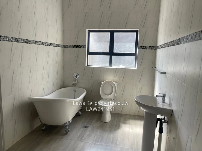 4 Bedroom House to Rent in Greendale North 