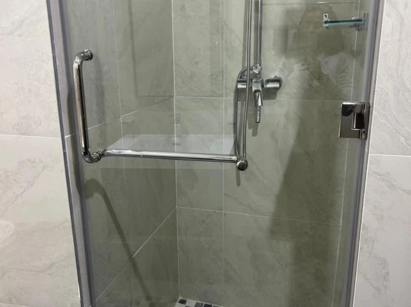 3 Bedroom Flat & Apartment