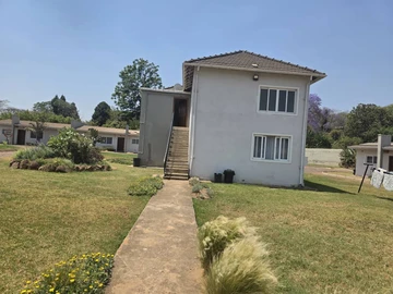 3 Bedroom Flat & Apartment