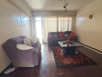 2 Bedroom Flat & Apartment