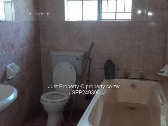 Whitecliff House For Sale - $95000