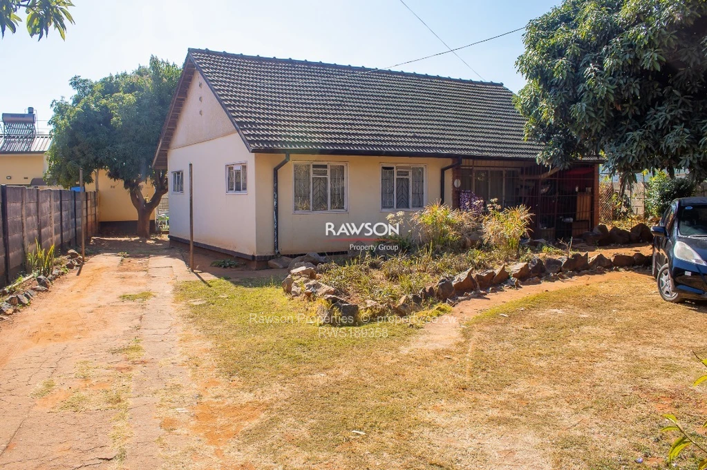 3 Bed Houses for Sale in Cranborne RWS189358