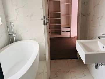 3 Bedroom Garden Flat