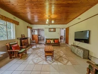 6 Bedroom House