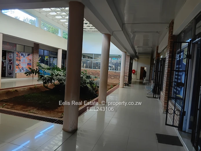 Gweru cbd offices to let