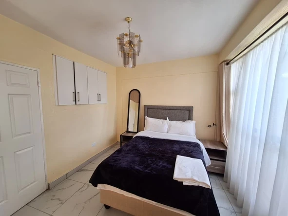 2 Bedroom Flat & Apartment