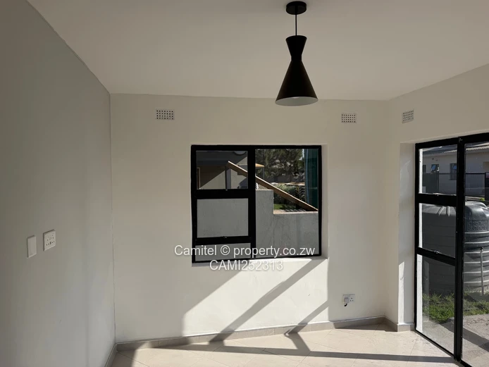 Modern Arlington 4-Bed Townhouse,Borehole ,Solar & 24hr Security