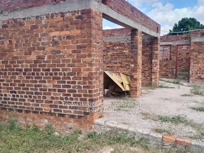 6-Bed Renovation Opportunity on 2251m² in Waterfalls