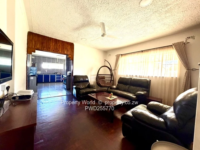 4 Bedroom House for Sale in Ridgeview