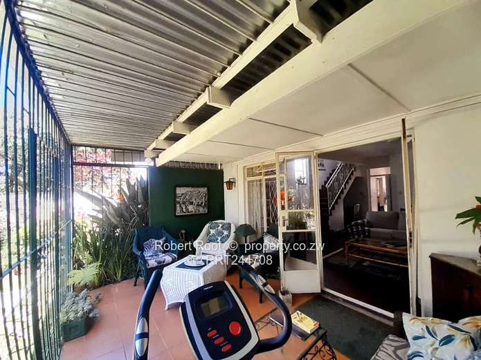 Fully Furnished 2 bedroom Duplex Flat.