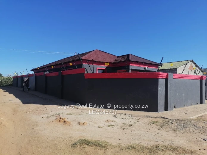 Well-Finished 3 Bedroom House With Solar & Borehole Setup In Karoi