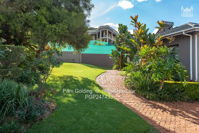 4 Bedroom House for Sale in Borrowdale Brooke (Sole Mandate)