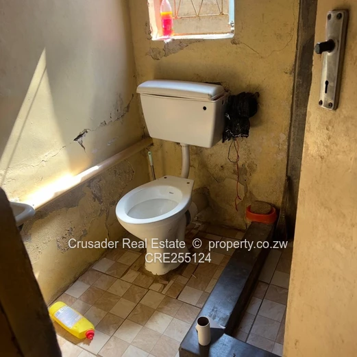 A 3 bedroomed house  located in Kuwadzana extension for sale  (Sole Mandate)
