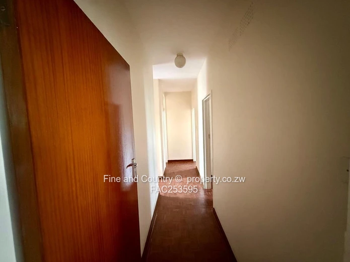 Ascot 3-Bedroom Flat to Rent 