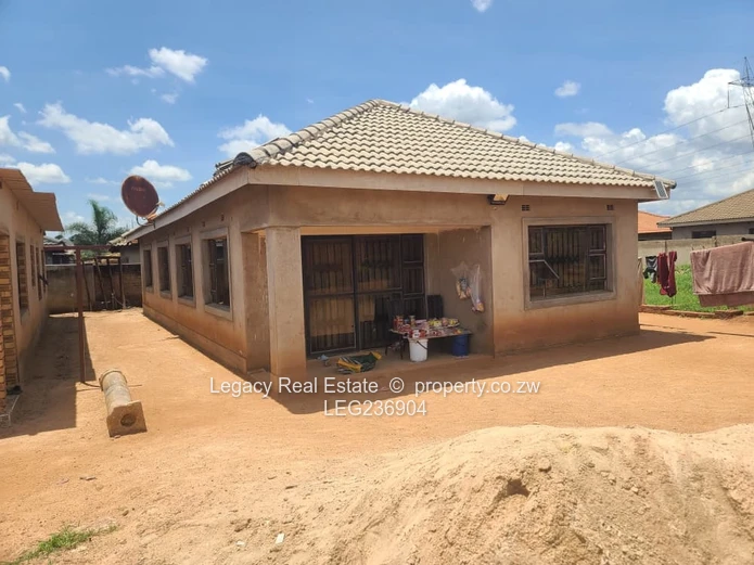 4 Bedroomed Incomplete House For Sale In Warren Park Graceland.