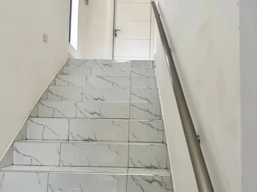 3 Bedroom Flat & Apartment