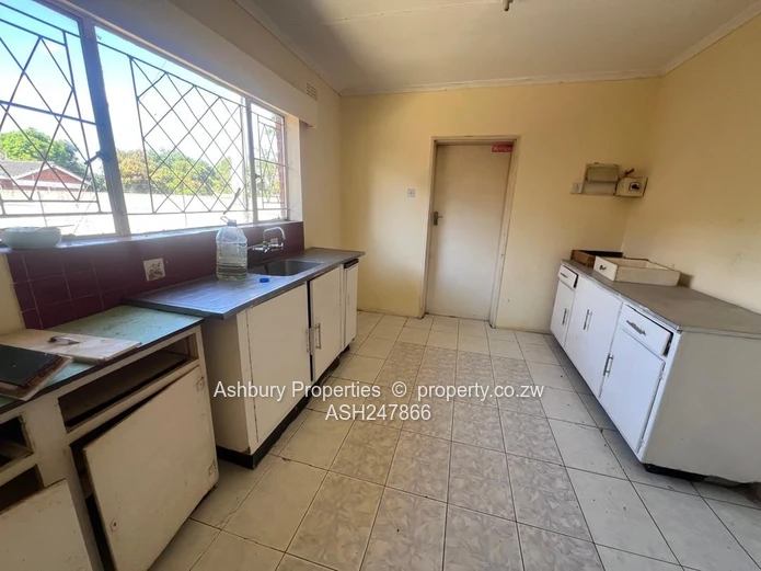 Greater Starter Home, Neat Spacious and Conveniently located