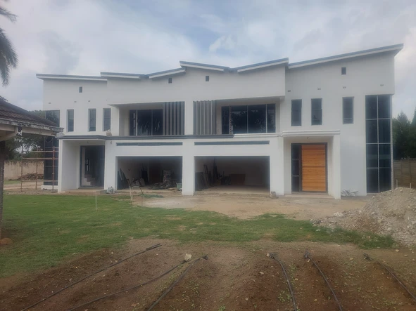 4 Bedroom Garden Flat