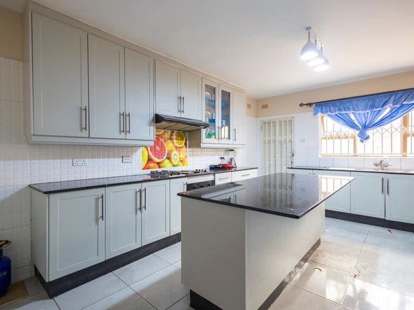 4 Bedroom House