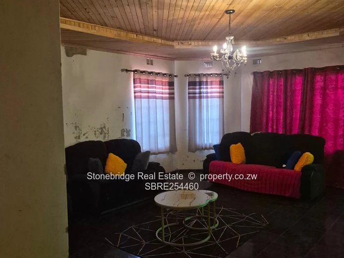 3 Bedroom House in Mahatshula North For Sale